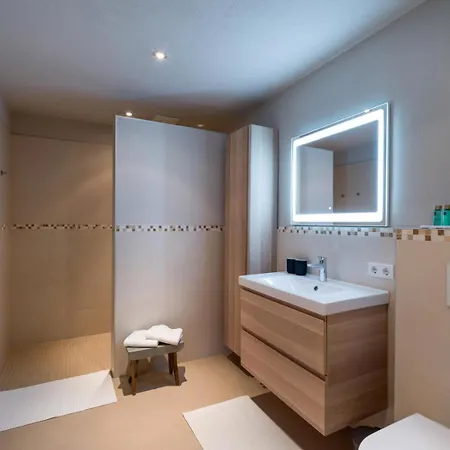 Van's Place, Luxus Im Zillertal